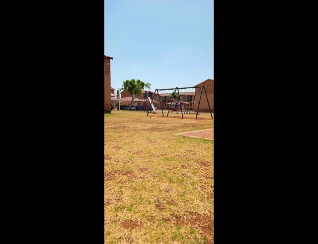 2 BEDROOM HOUSE FOR SALE IN PROTEA GLEN